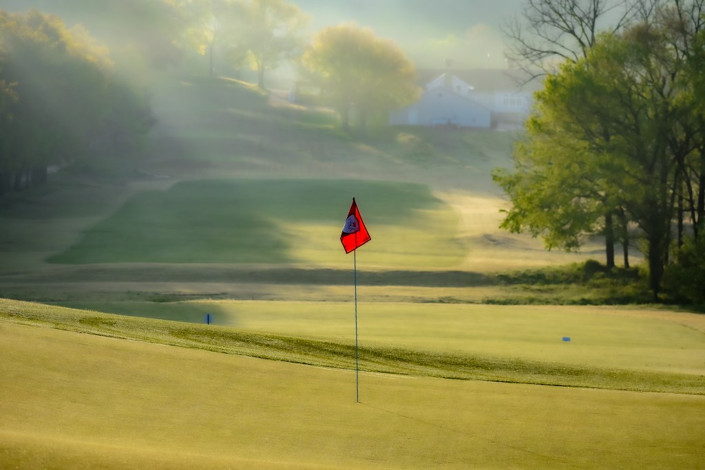 Red flag on golf course